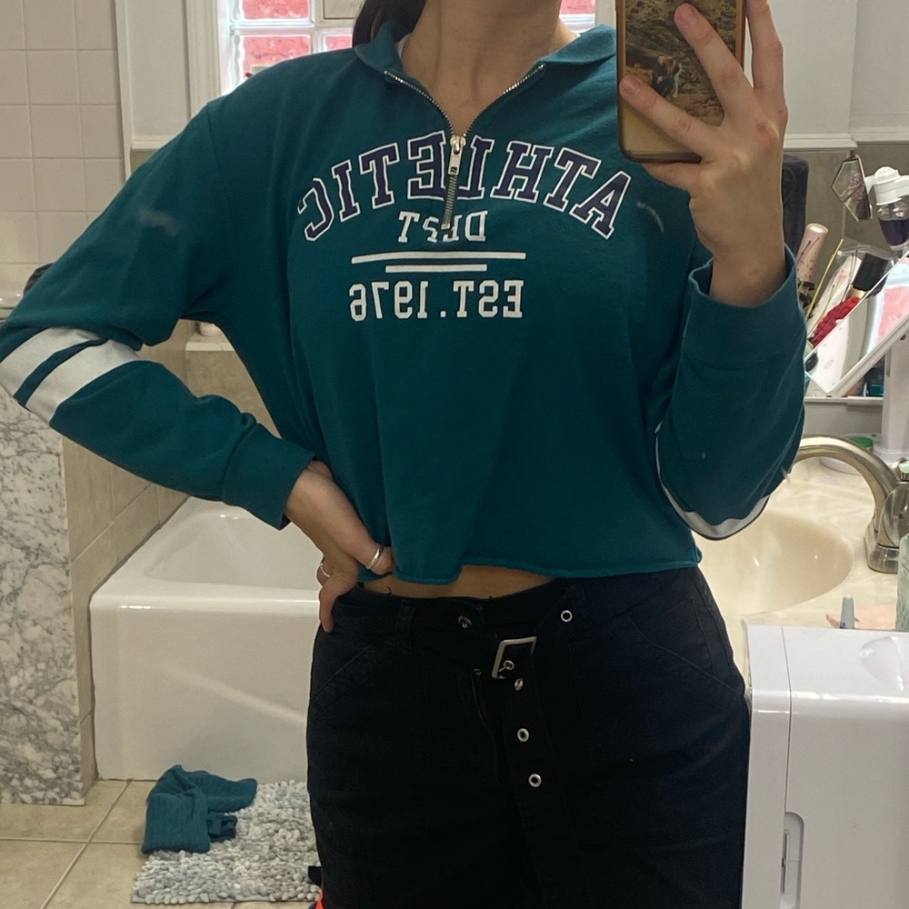 Athletics crop long sleeve